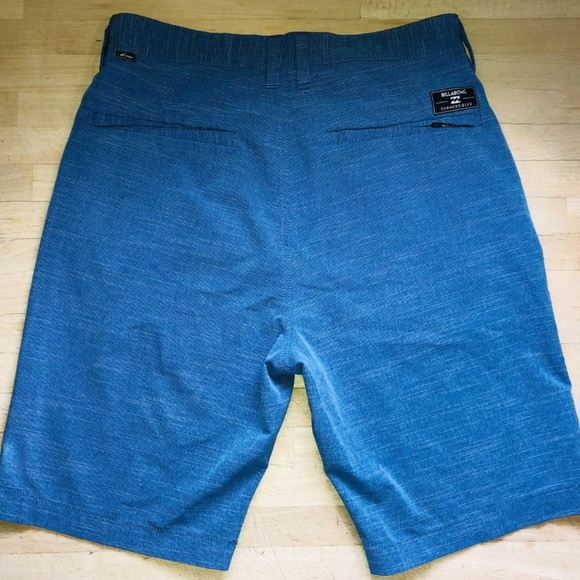 Billabong Submersible Shorts - Picture 2 of 2